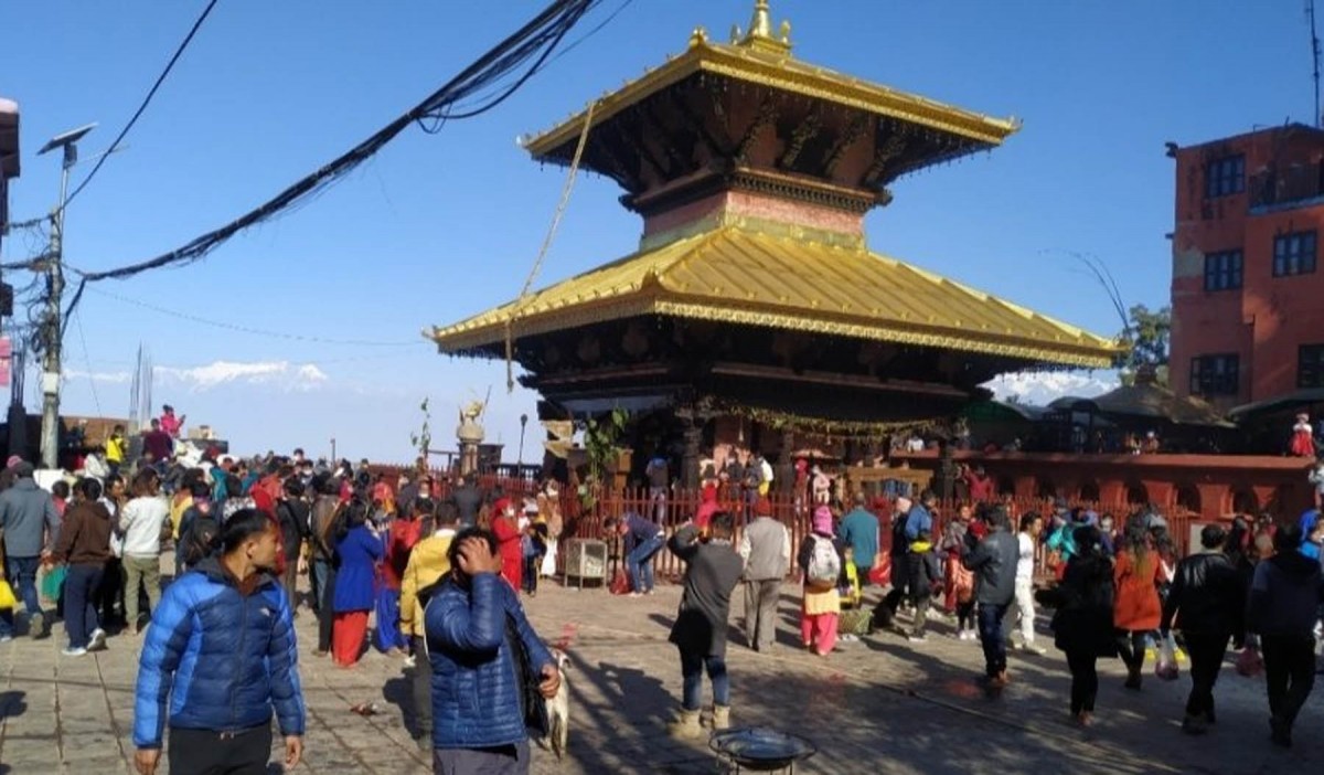 करिब चार महिनापछि खुल्यो गोरखाको मनकामना मन्दिर