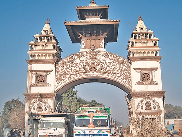 वीरगञ्ज नाकाबाट पाँच खर्ब छ अर्बको आयात, ७९ अर्ब निर्यात