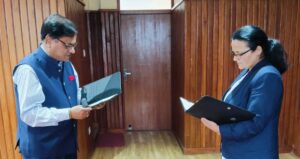 नवनियुक्त अध्यक्ष बजाजले लिए पद तथा गोपनीयताको शपथ