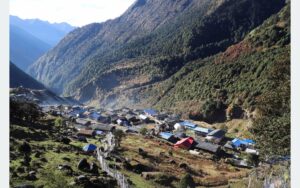 चीनसँगको छोटो व्यापारिक नाका ओलाङचुङ्गोला पुनःसञ्चालन