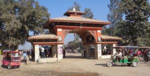 दसैँ मनाउन जमुनाहा नाका हुँदै स्वदेश फर्किनेको भीड